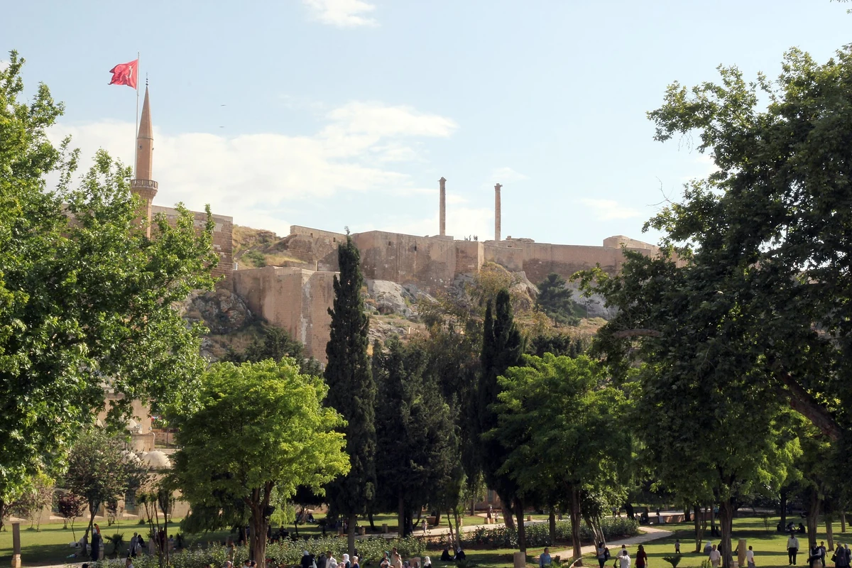 Şanlıurfa castle on its rock above the city, the base for Göbekli Tepe tours